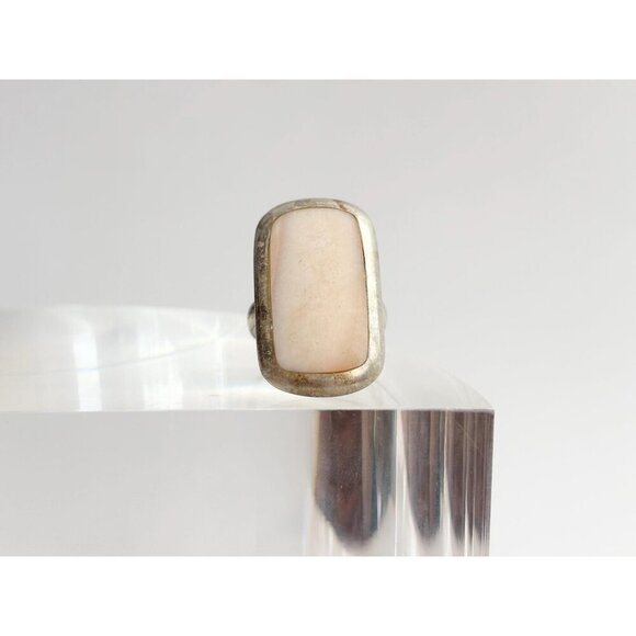 Mother of Pearl Rectangular Minimalist Sterling Silver Vintage Ring - sz 6.75 - Picture 2 of 10